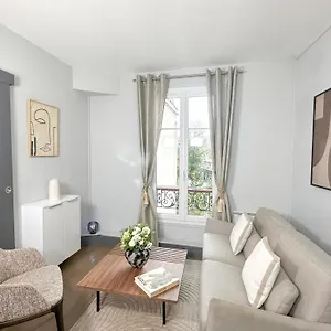 Stunning Near Eiffel Tower Appartamento Parigi